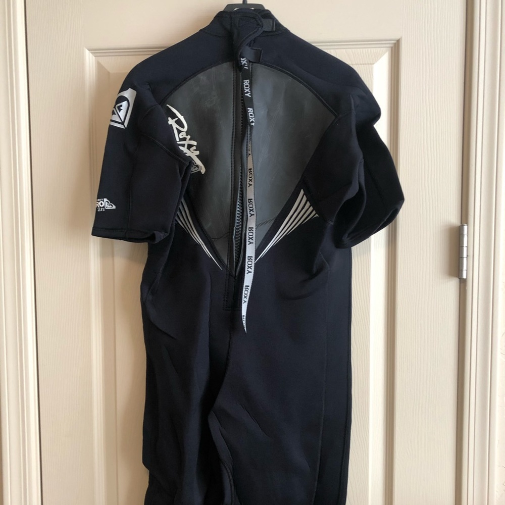 Roxy shortie wetsuit.